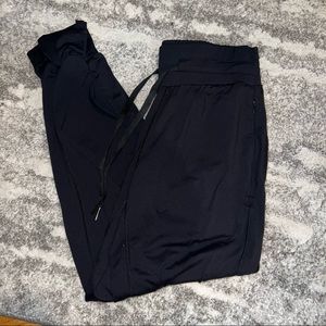 Lululemon joggers- ready to rulu